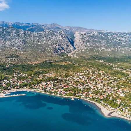 1 Bedroom Beautiful In Seline